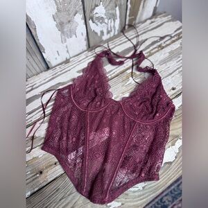 Urban outfitters Out From Under Corset Top Size Small NWOT Burgundy